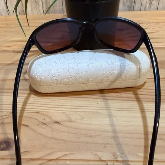 Oakley Unstoppable Polarized Sunglasses - Picture 3 of 12